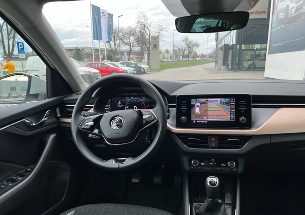 Skoda Scala cena 108900 przebieg: 4200, rok produkcji 2023 z Zielonka małe 137